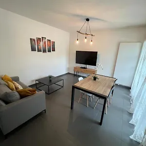 Appartamento Le Tresum Joli T2 Avec Garage A 100m Du, Annecy